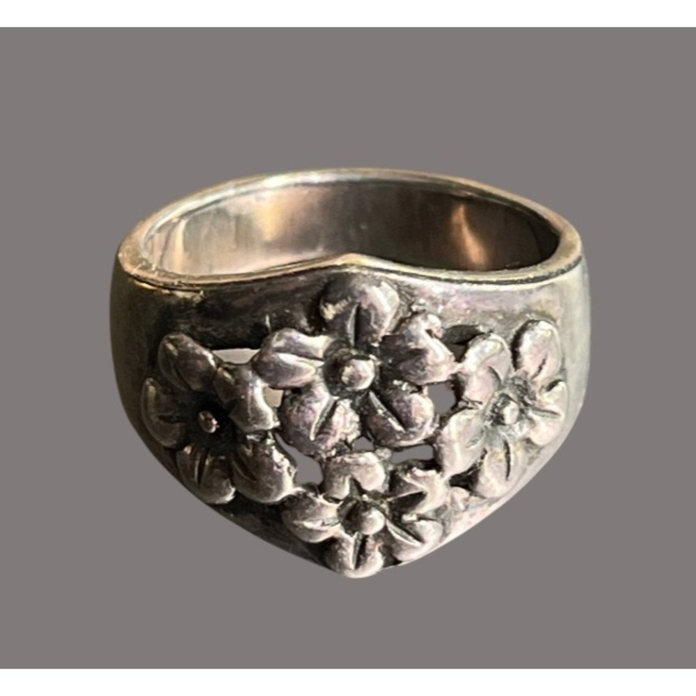 NF STERLING SILVER RING Carved/Repousse FLORAL FLOWERS Art Nouveau Style SIZE 8